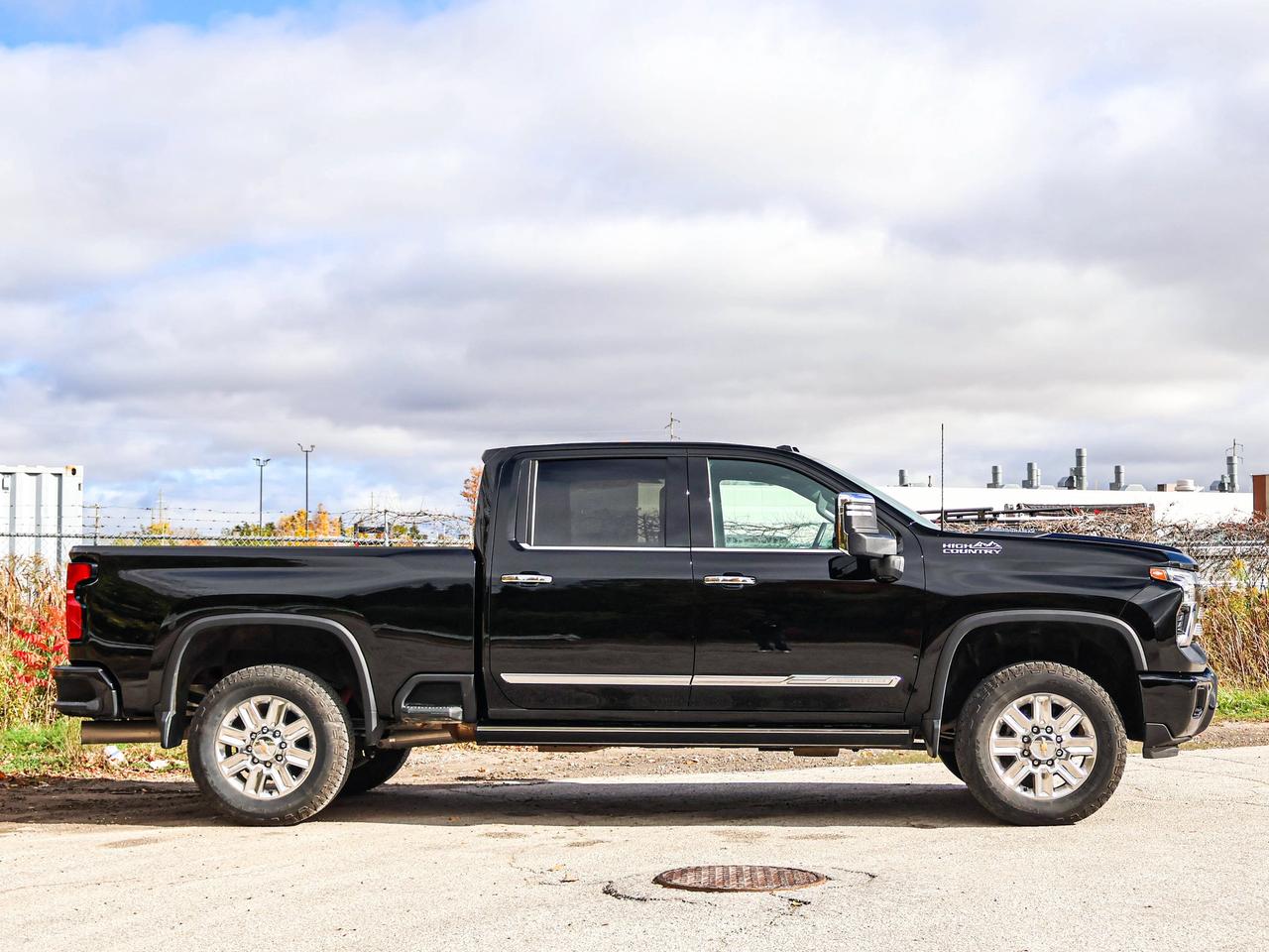 2025 Chevrolet SILVERADO 2500HD High Country Photo