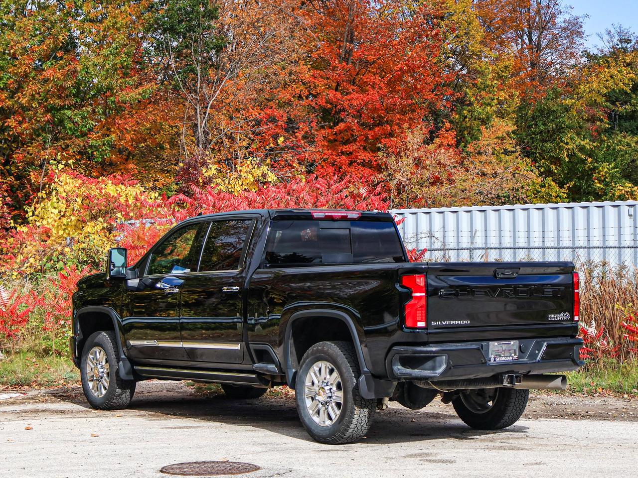 2025 Chevrolet SILVERADO 2500HD High Country Photo