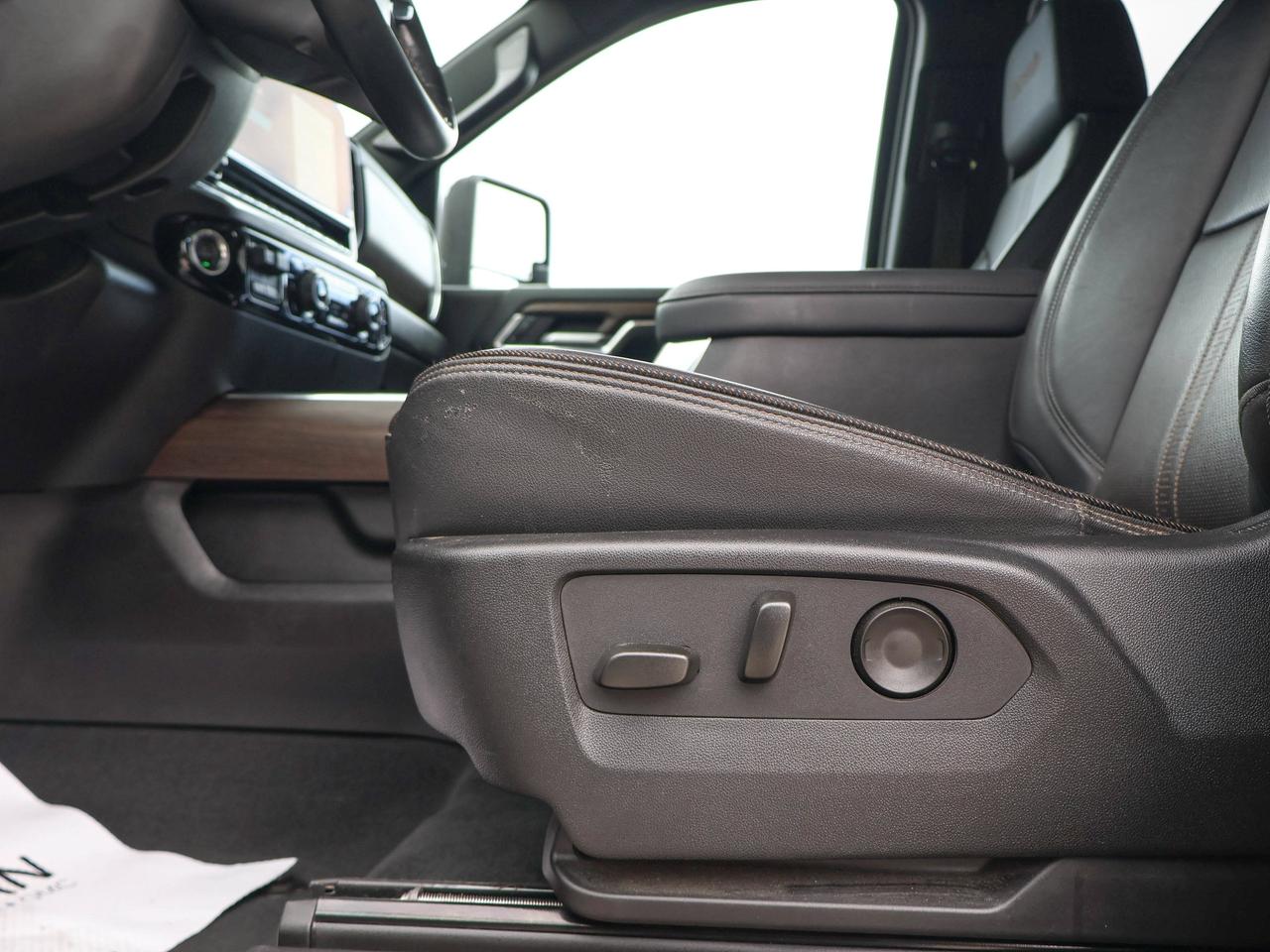 2025 Chevrolet SILVERADO 2500HD High Country Photo