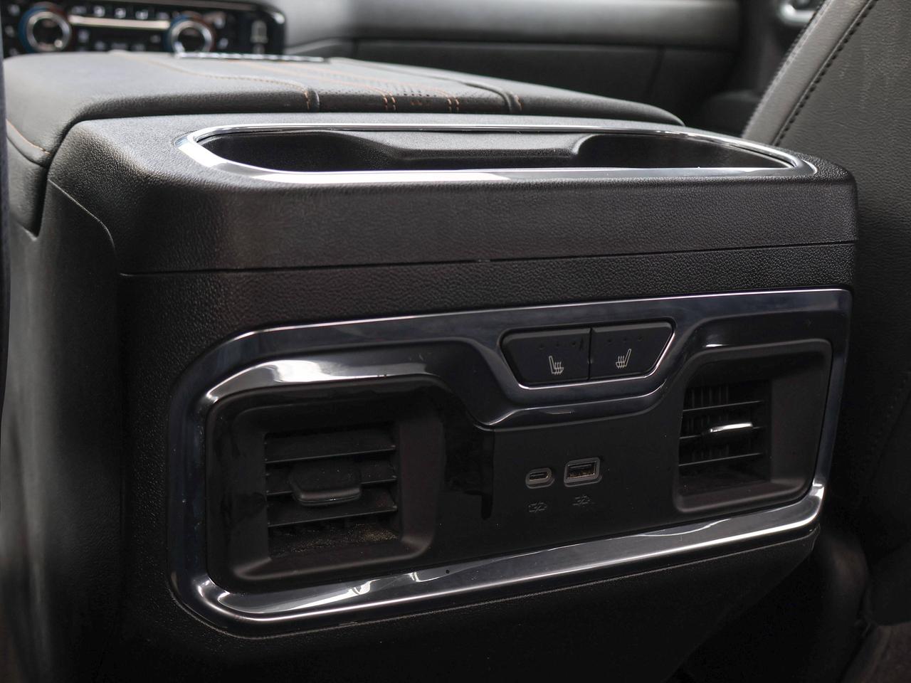 2025 Chevrolet SILVERADO 2500HD High Country Photo