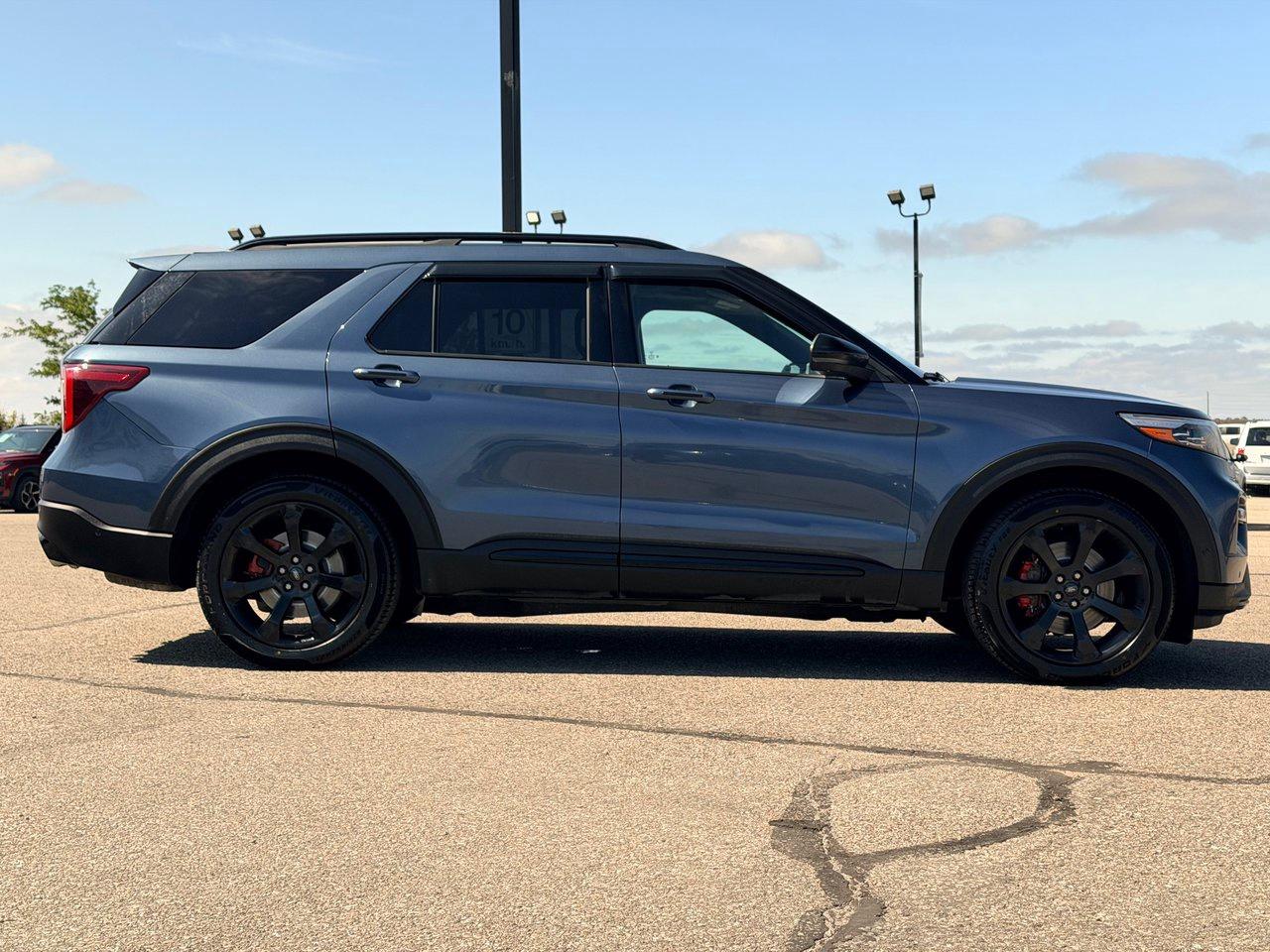 2020 Ford Explorer ST 4WD Photo