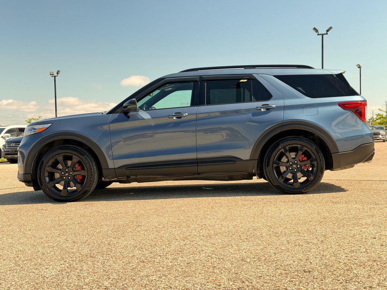 2020 Ford Explorer ST 4WD Photo