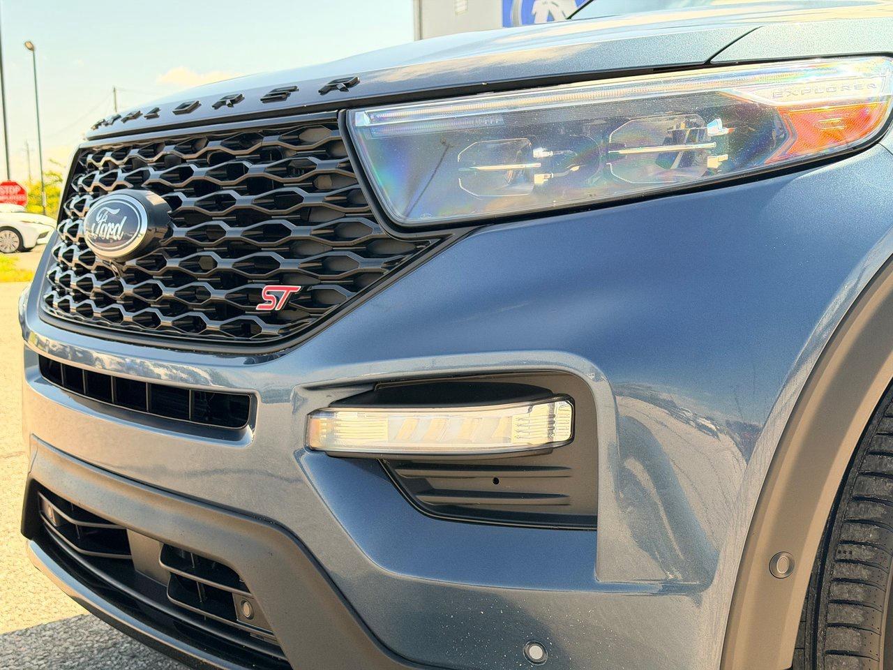 2020 Ford Explorer ST 4WD Photo