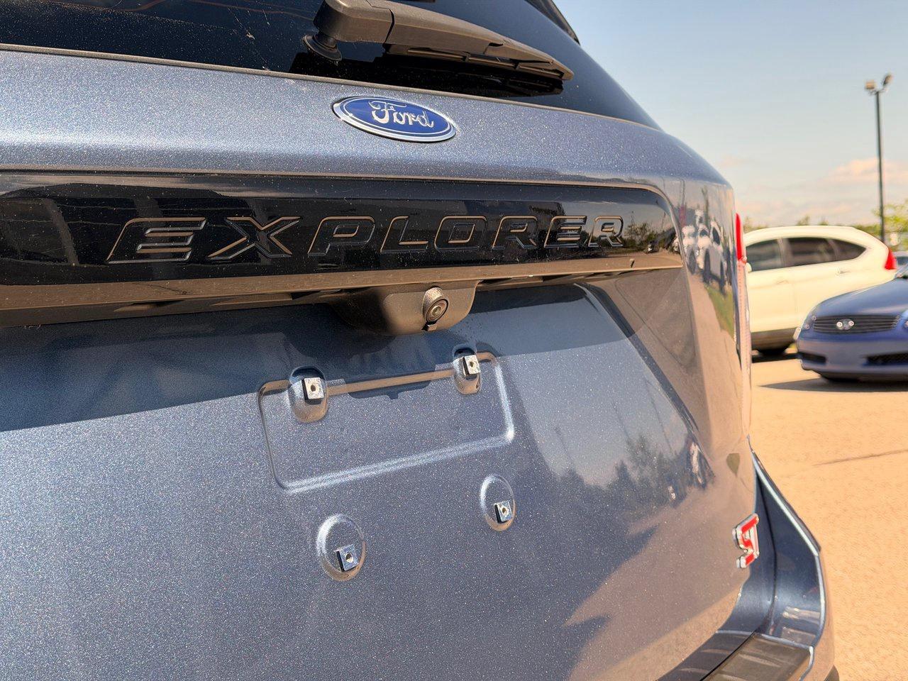 2020 Ford Explorer ST 4WD Photo