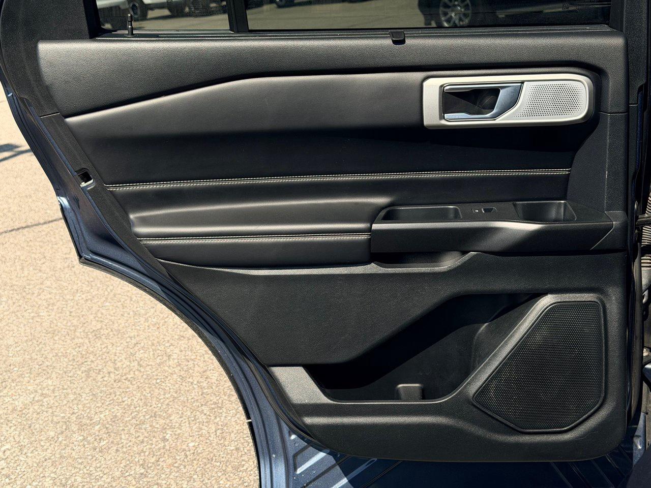 2020 Ford Explorer ST 4WD Photo