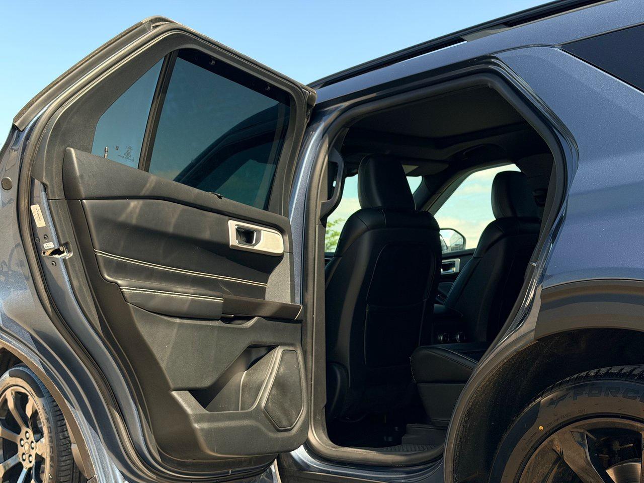 2020 Ford Explorer ST 4WD Photo