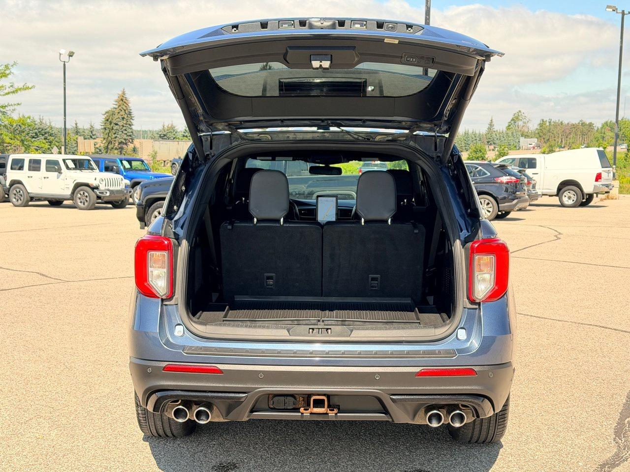 2020 Ford Explorer ST 4WD Photo