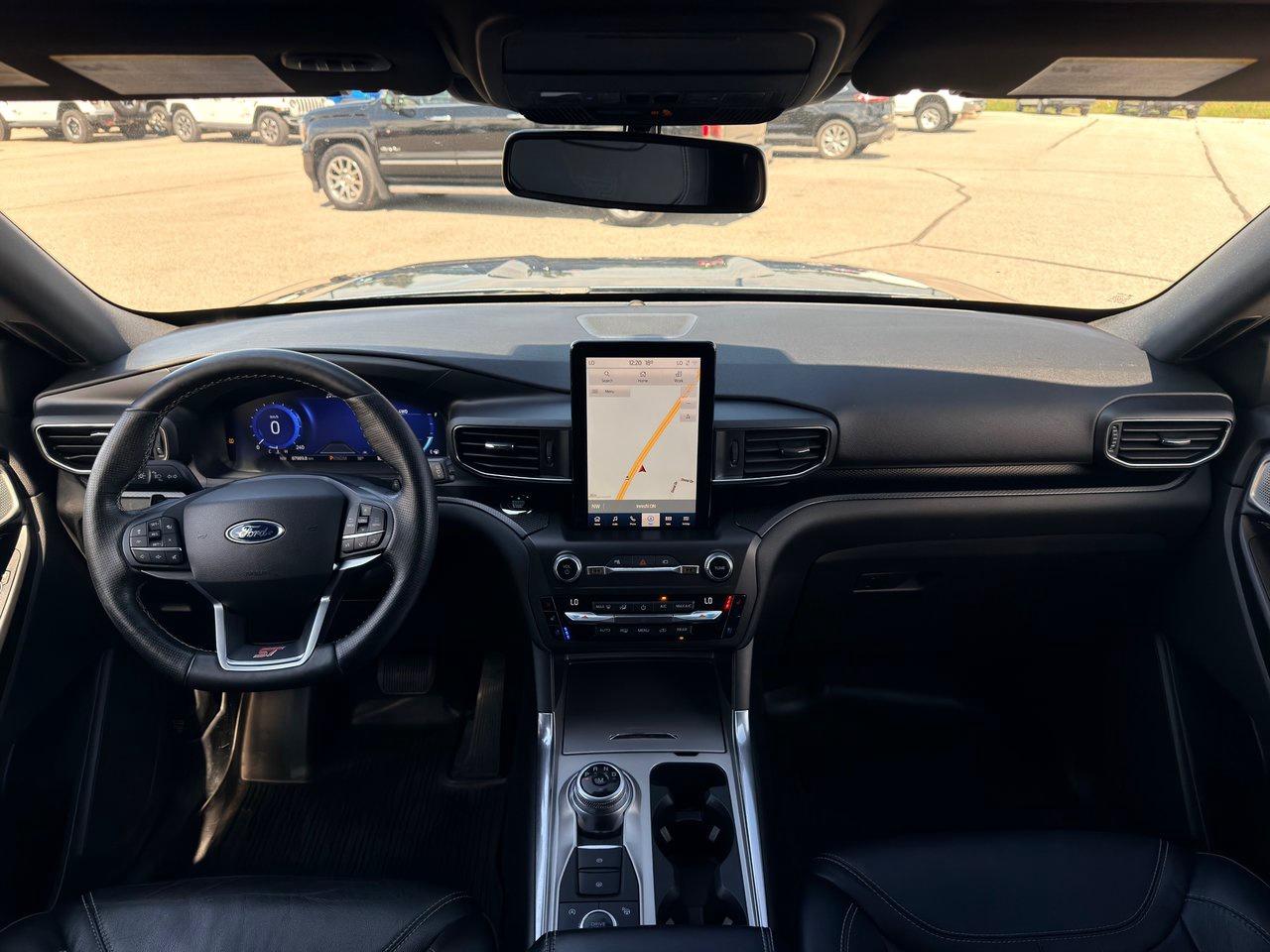 2020 Ford Explorer ST 4WD Photo
