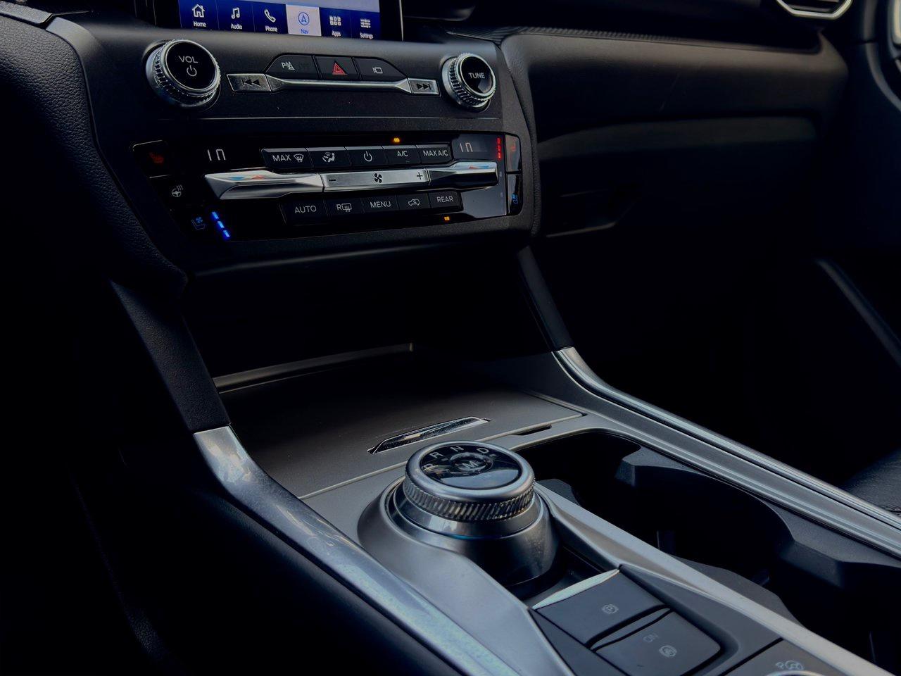 2020 Ford Explorer ST 4WD Photo