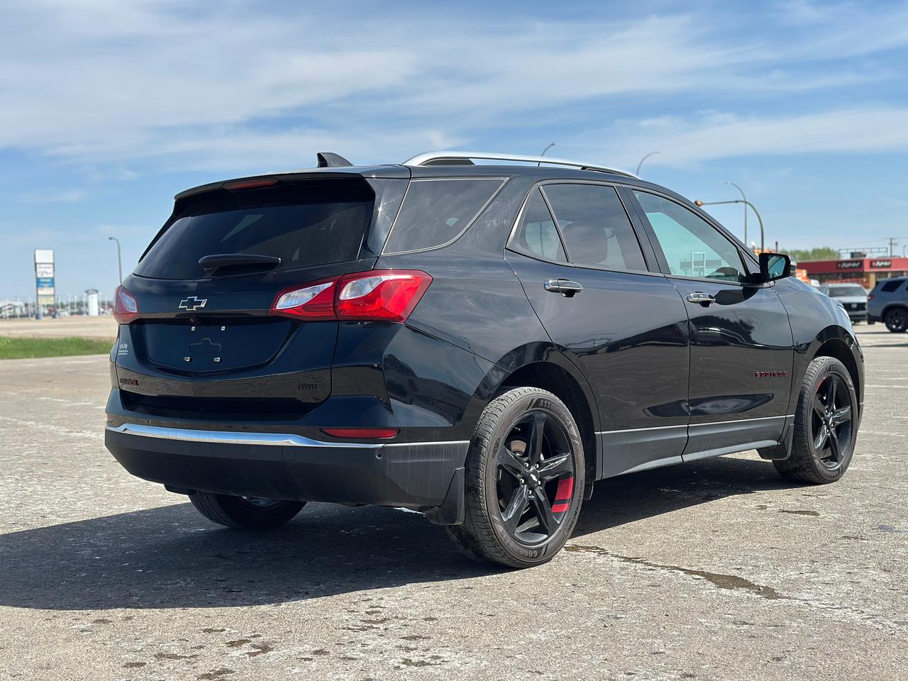 2021 Chevrolet Equinox Premier Photo4