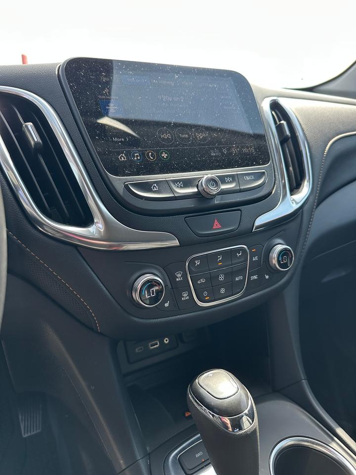 2021 Chevrolet Equinox Premier Photo