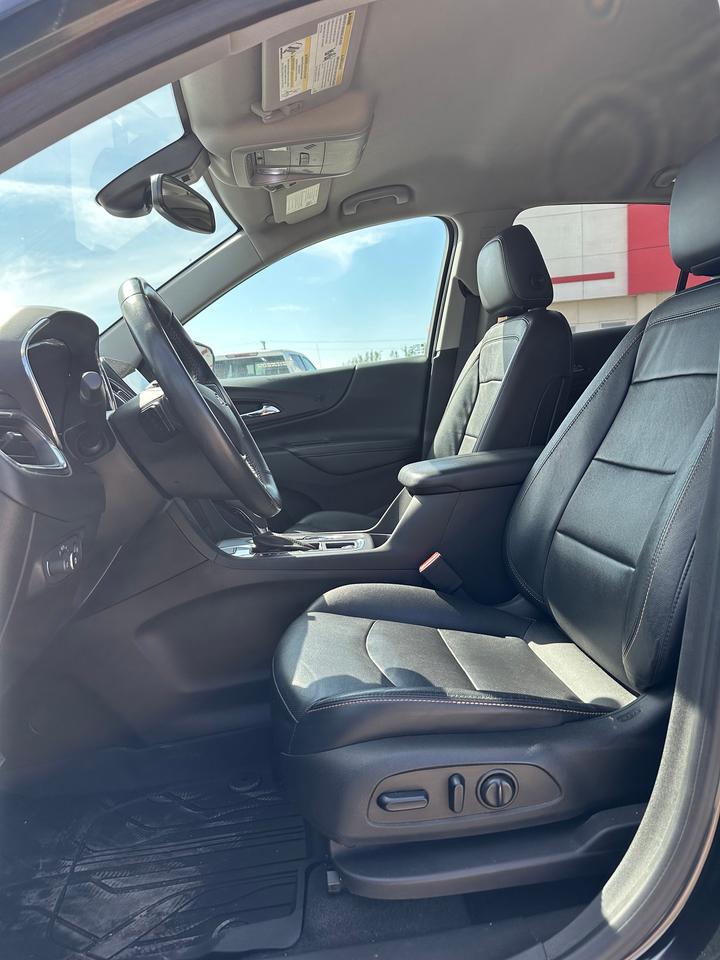2021 Chevrolet Equinox Premier Photo