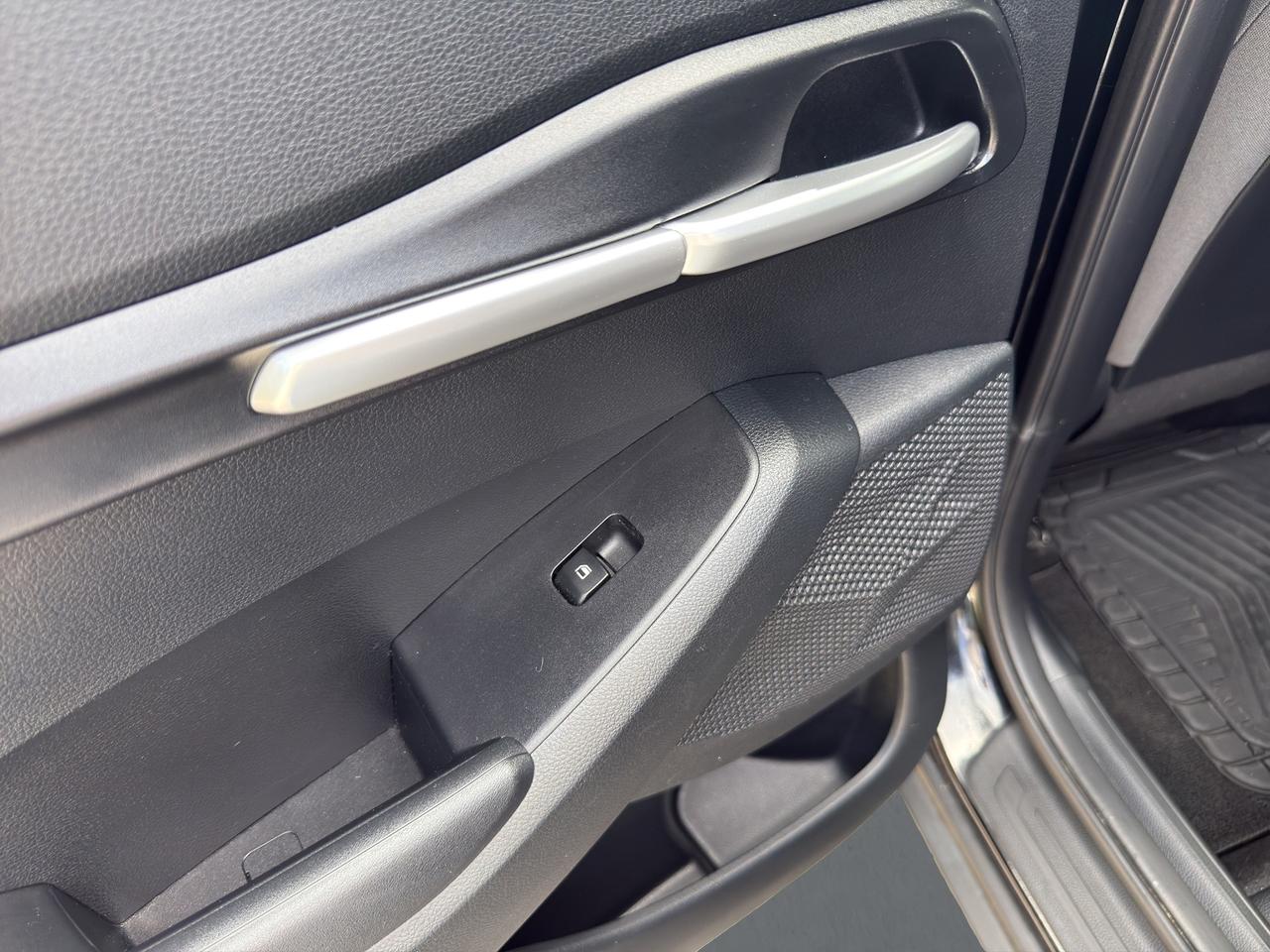 2021 Kia Seltos LX Photo