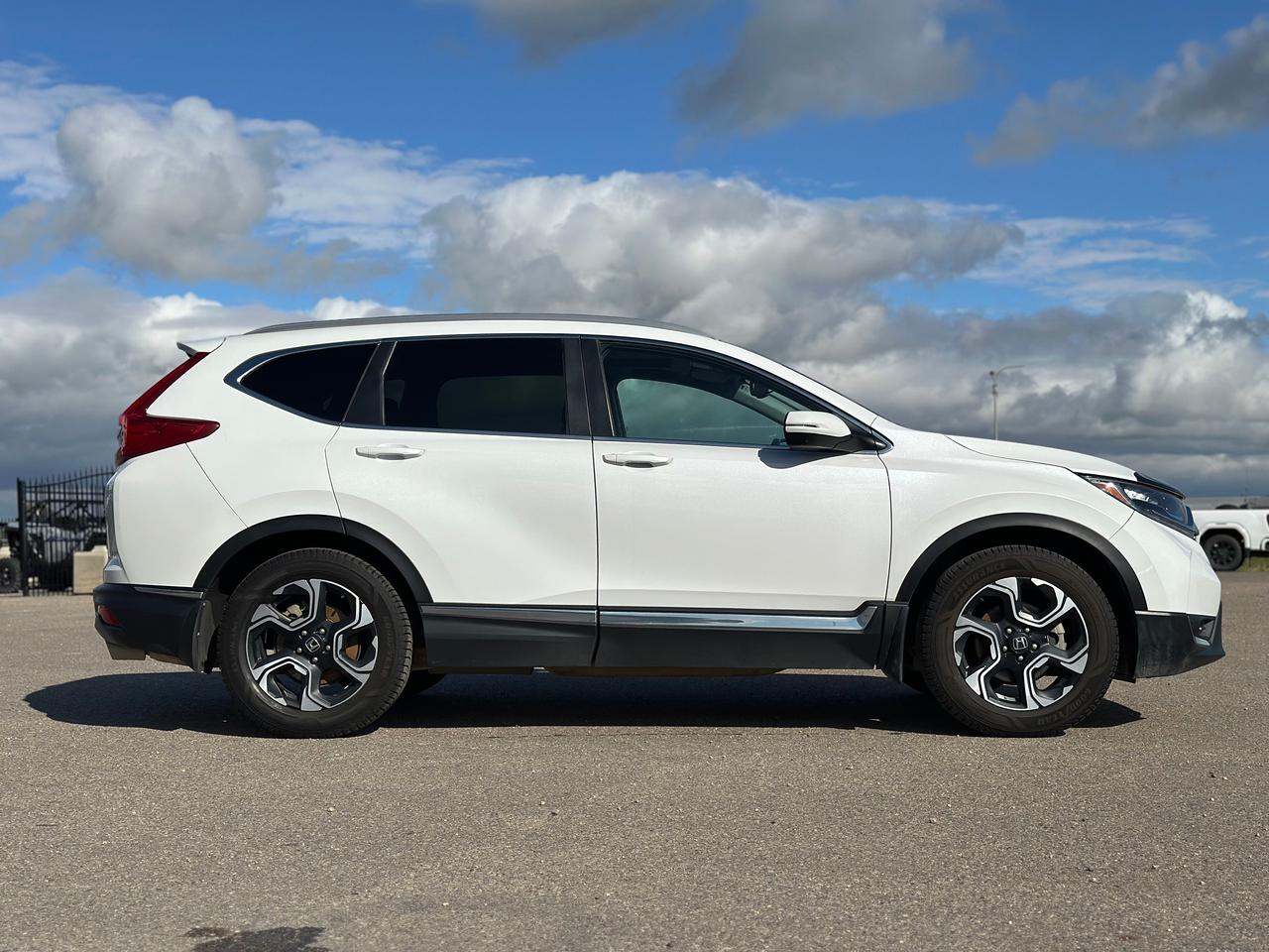 2019 Honda CR-V Touring AWD Photo