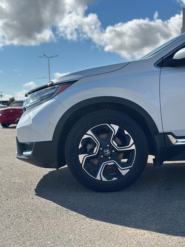 2019 Honda CR-V Touring AWD Photo