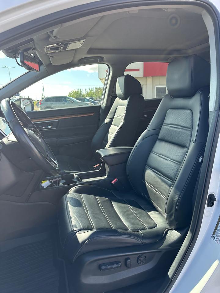 2019 Honda CR-V Touring AWD Photo