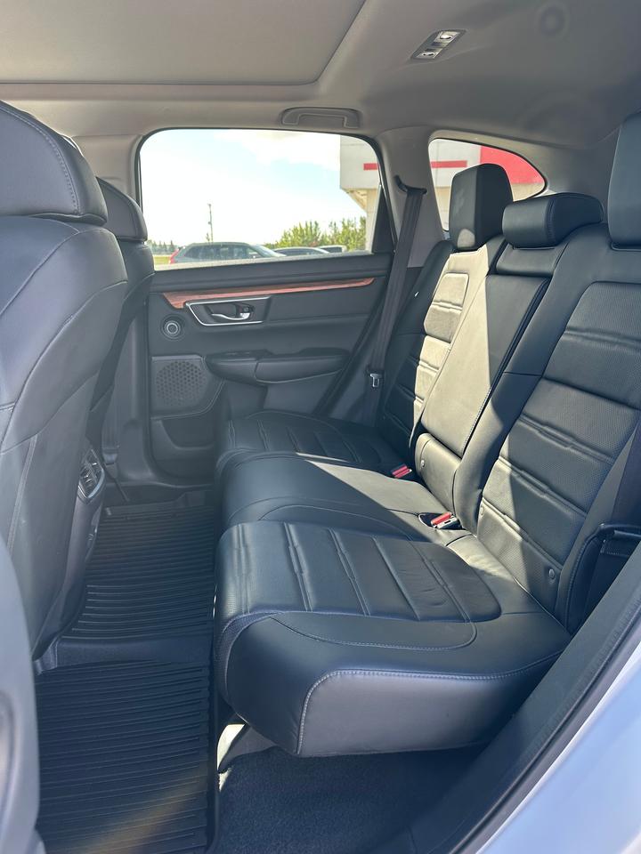 2019 Honda CR-V Touring AWD Photo