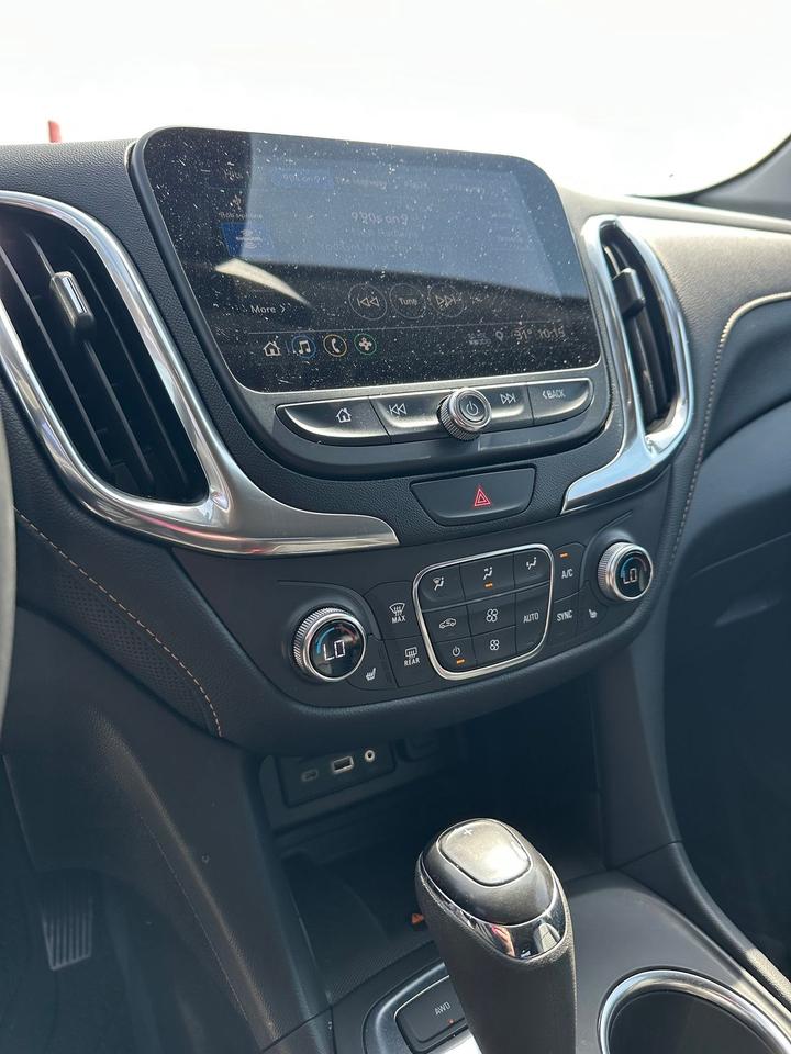 2021 Chevrolet Equinox Premier Photo