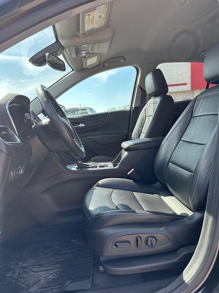 2021 Chevrolet Equinox Premier Photo
