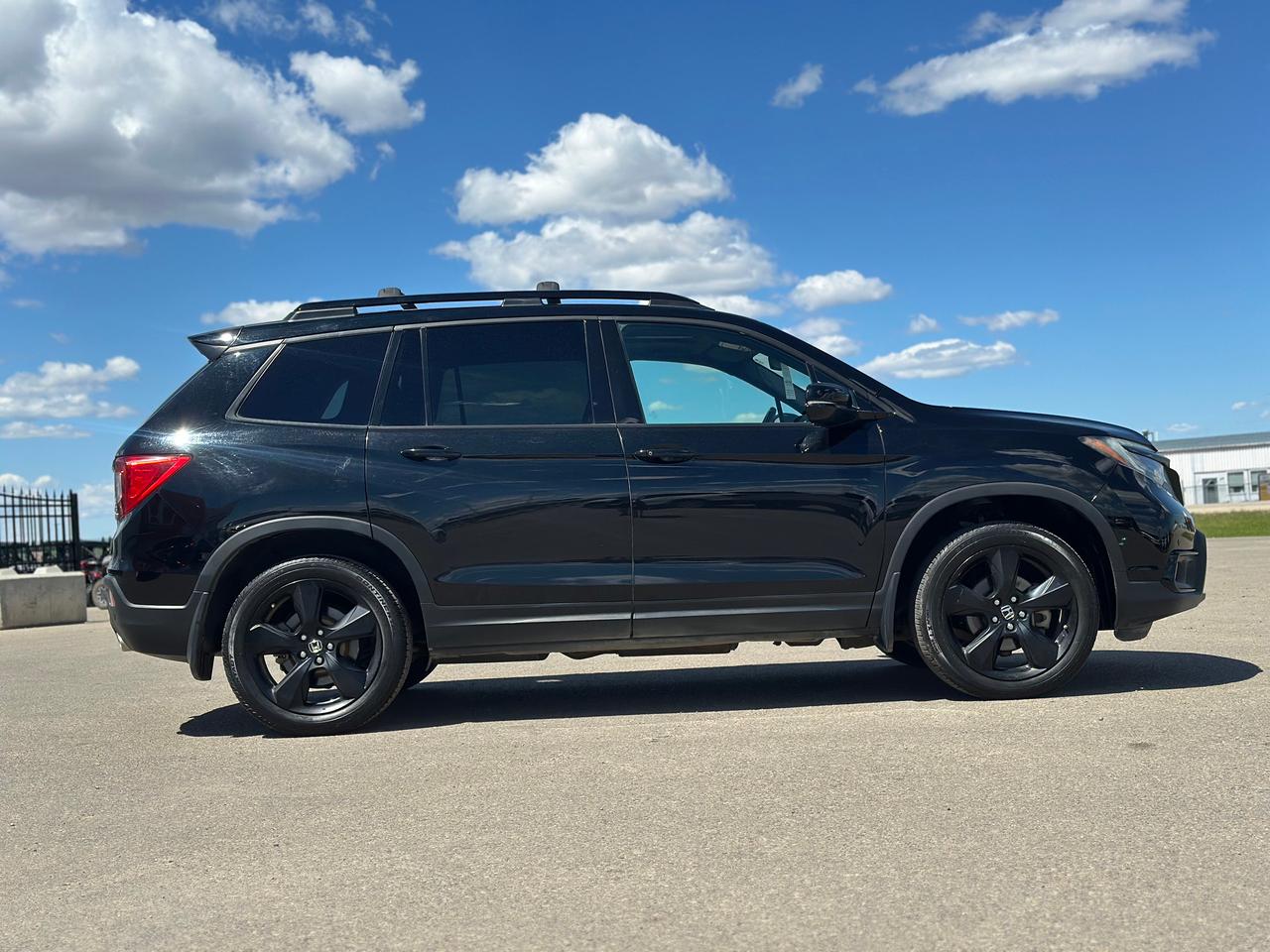 2019 Honda Passport Touring AWD Photo