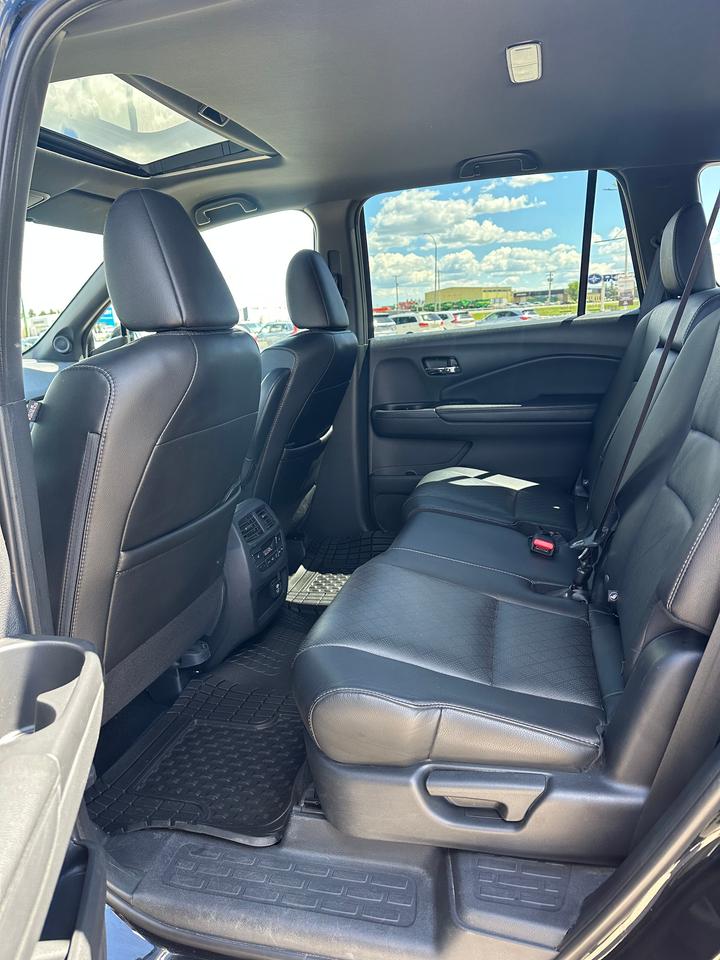2019 Honda Passport Touring AWD Photo
