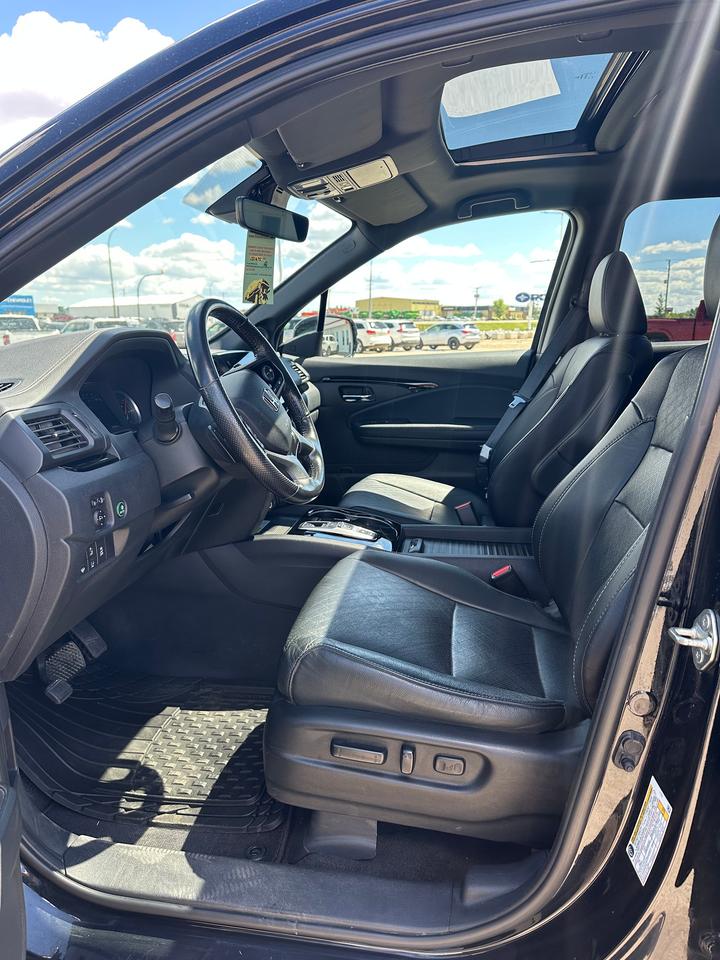 2019 Honda Passport Touring AWD Photo