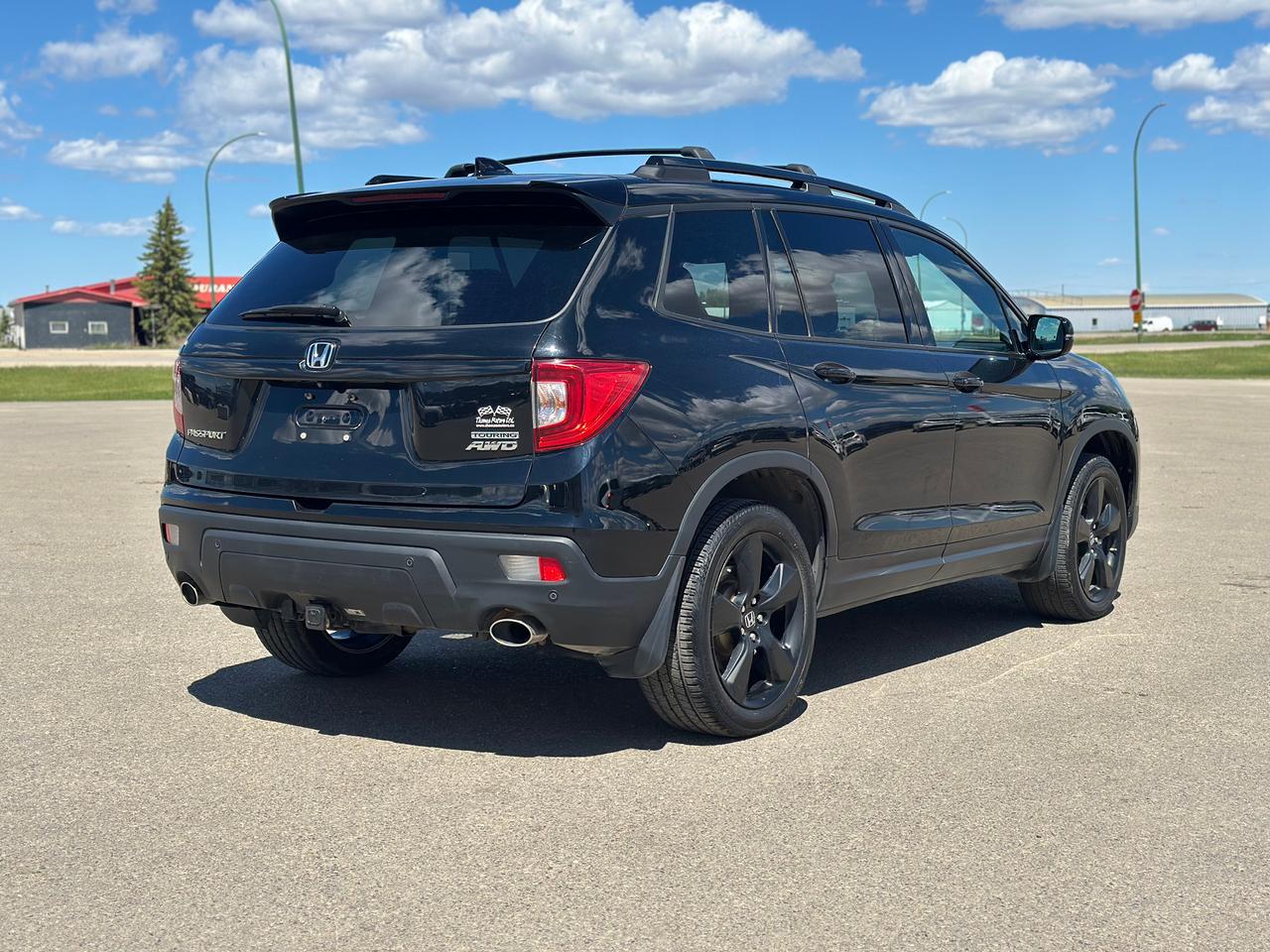 2019 Honda Passport Touring AWD Photo