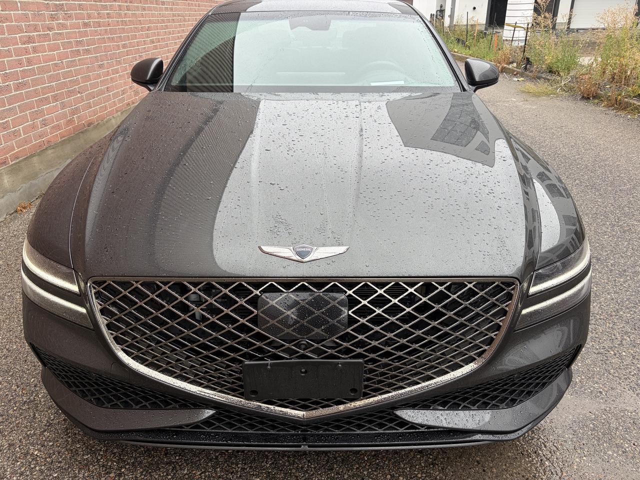 2022 Genesis G80 3.5T Sport, 4WD, LOW KMS. Photo