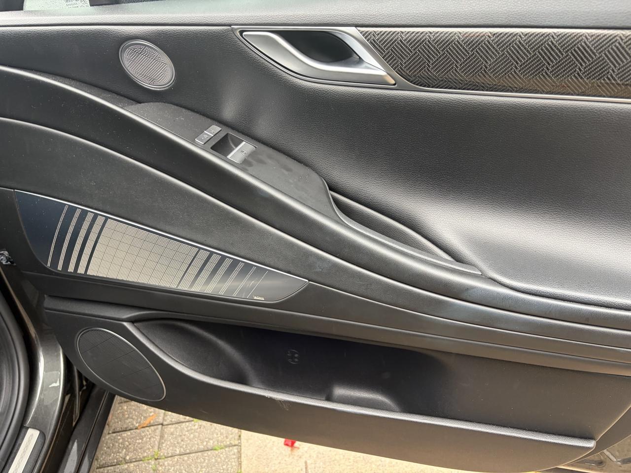 2022 Genesis G80 3.5T Sport, 4WD, LOW KMS. Photo