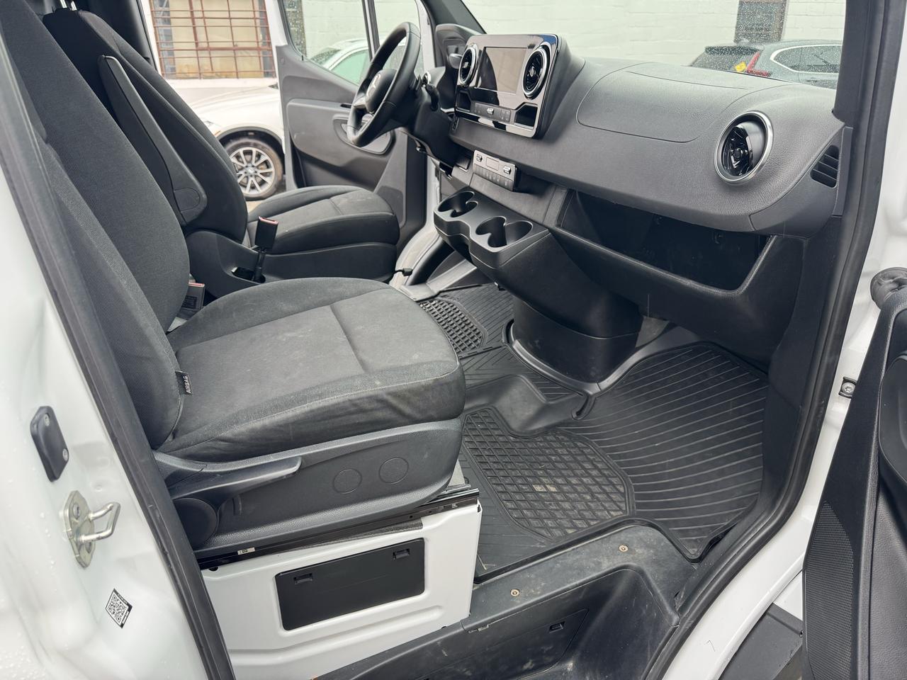 2024 Mercedes-Benz Sprinter ELECTRIC Photo