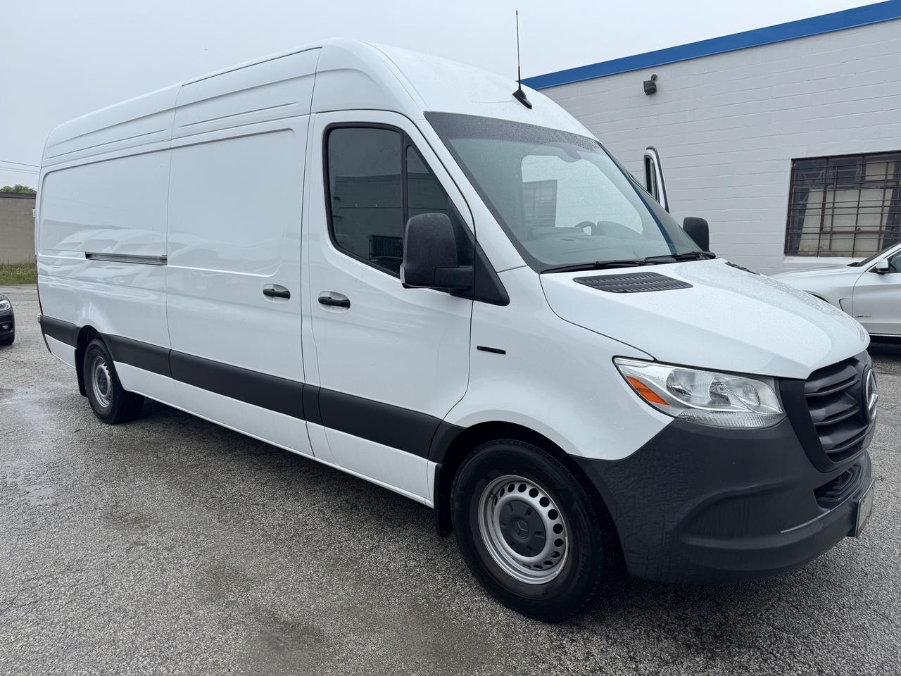 2024 Mercedes-Benz Sprinter ELECTRIC Photo