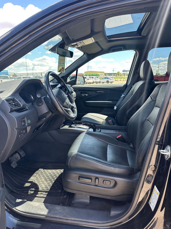 2019 Honda Passport Touring AWD Photo