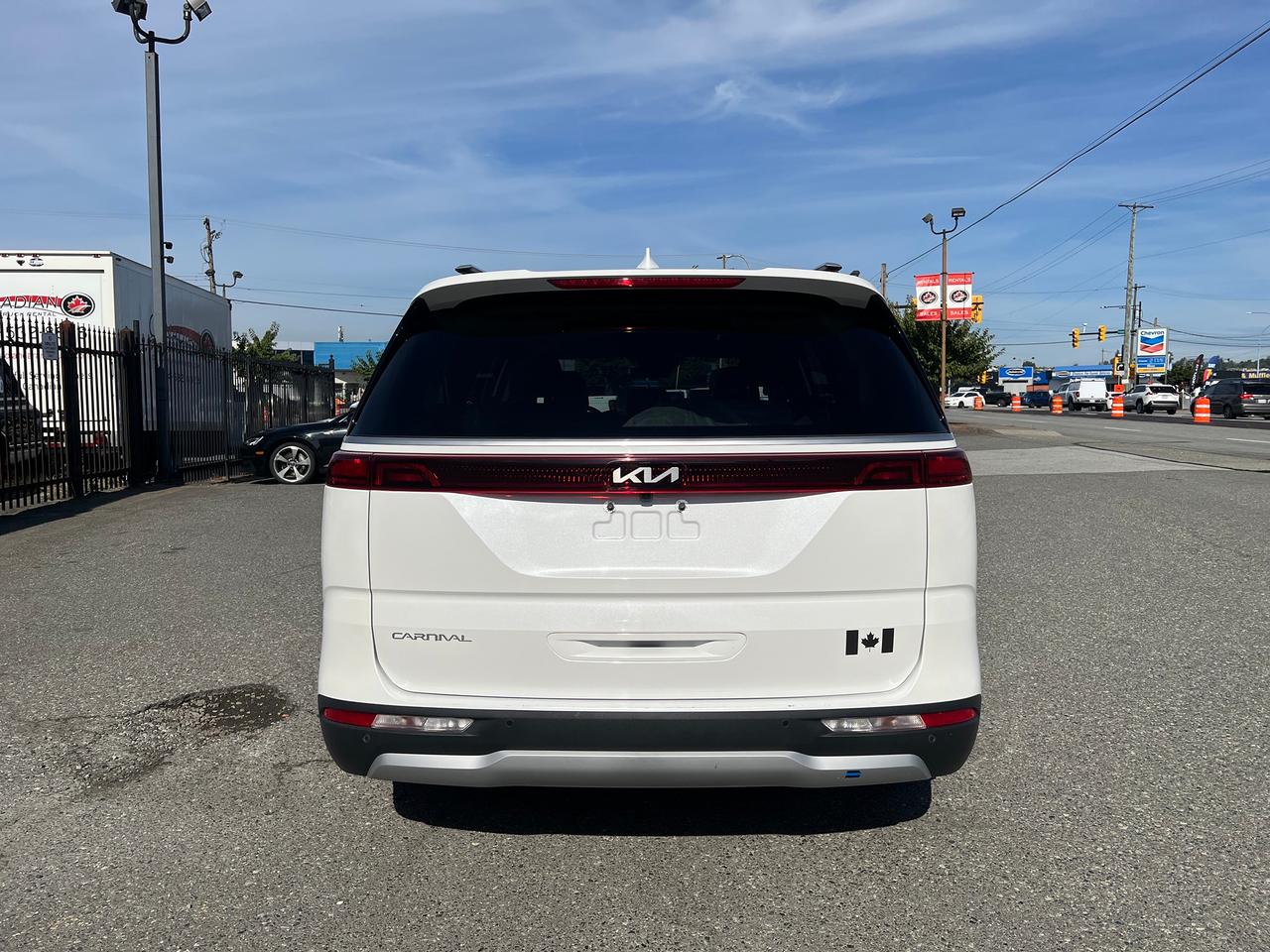2024 Kia Carnival LX+ Photo