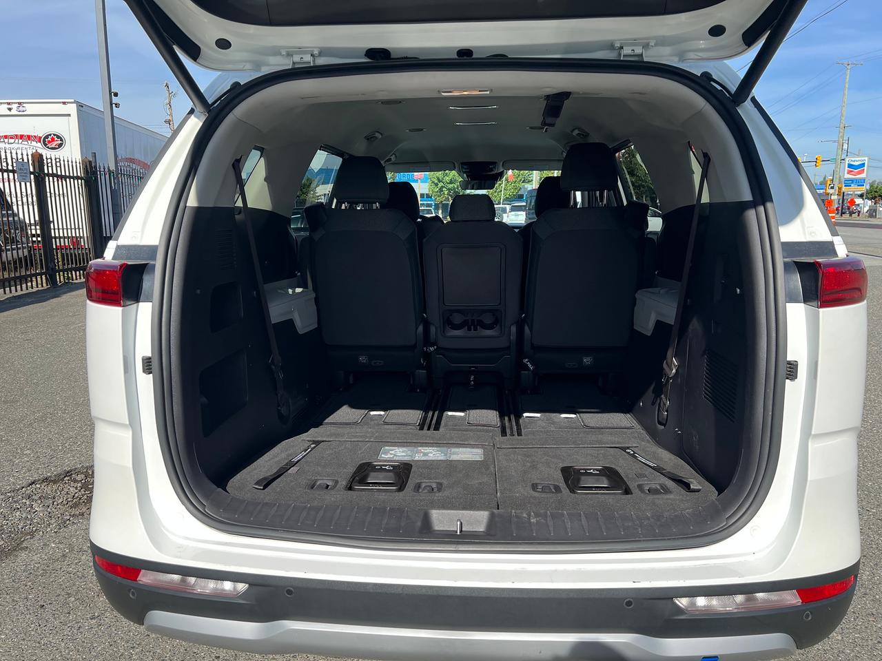 2024 Kia Carnival LX+ Photo