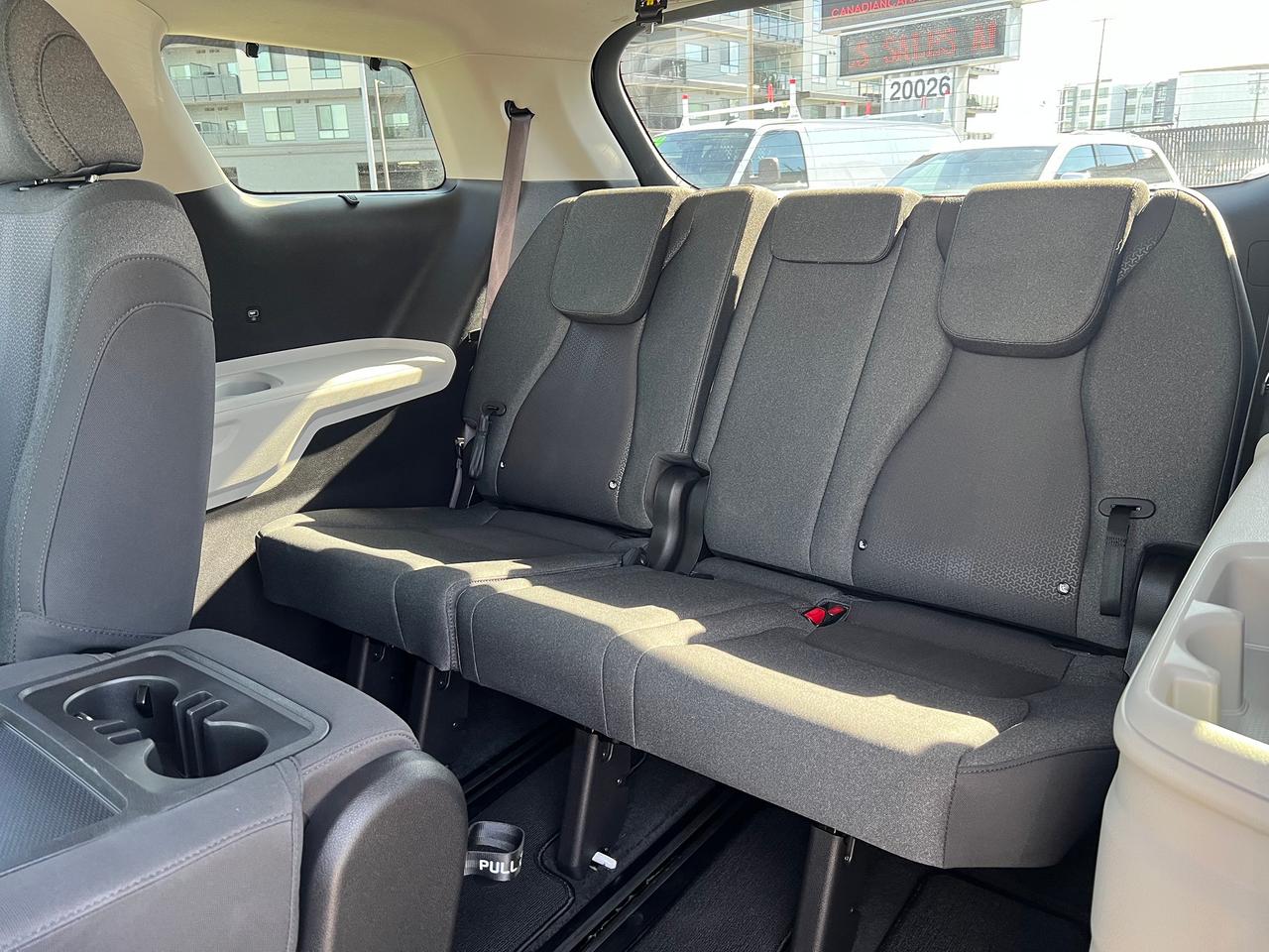 2024 Kia Carnival LX+ Photo