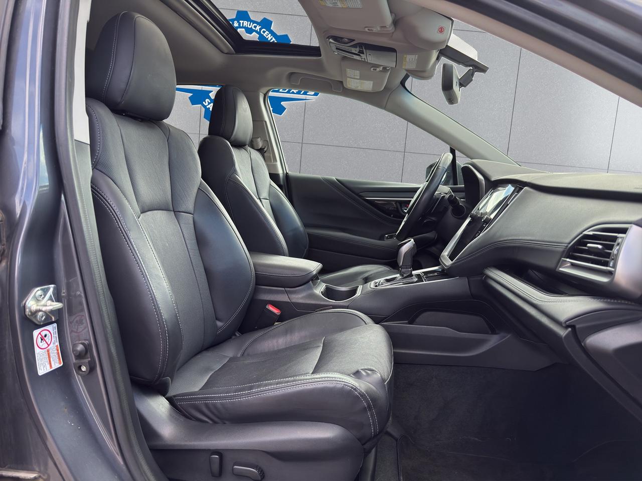 2020 Subaru Outback LIMITED Photo