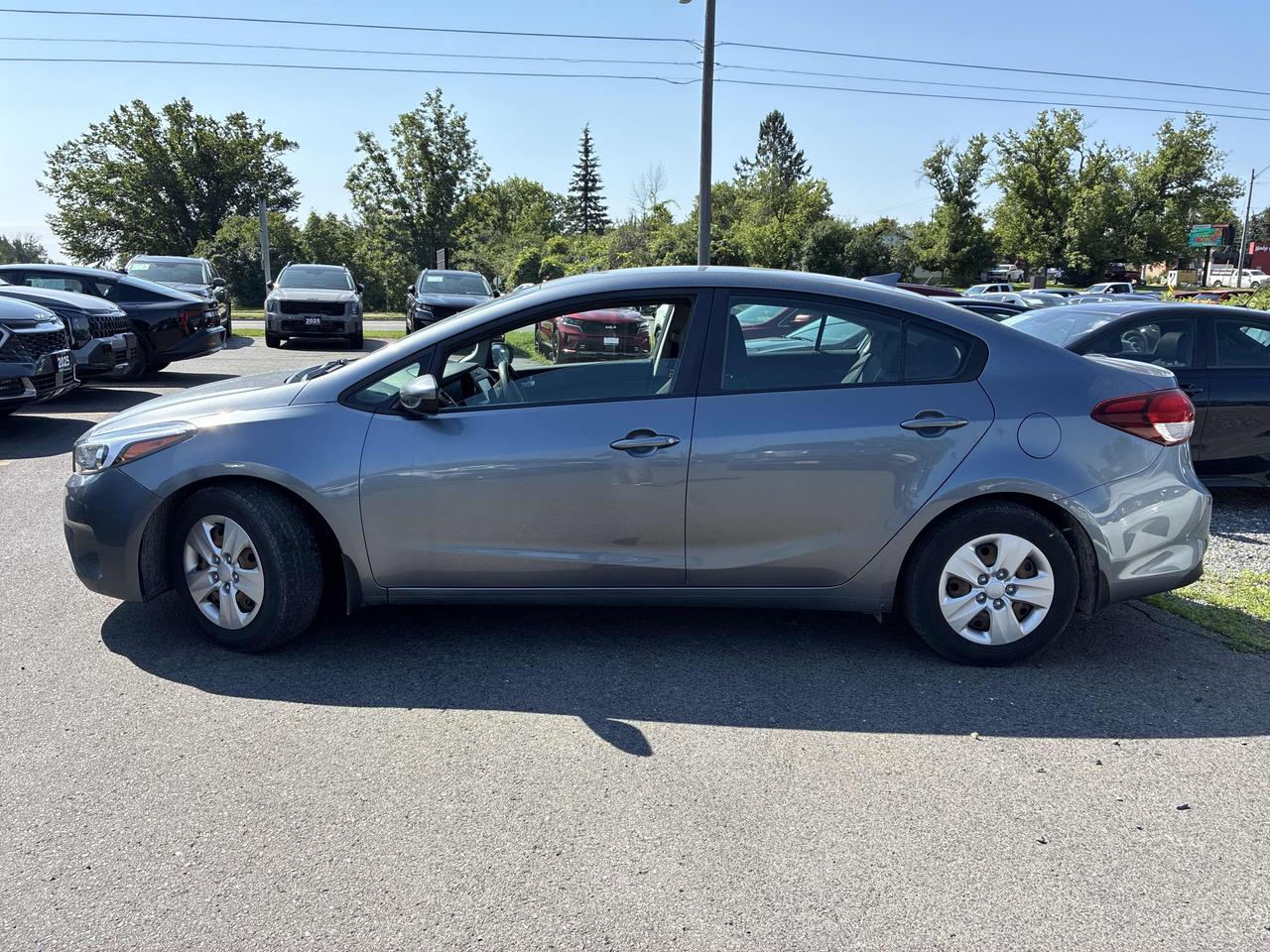 2017 Kia Forte 4DR SDN AUTO LX+ Photo2