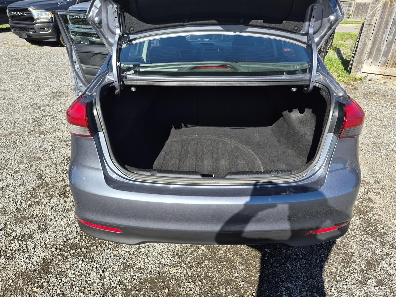 2017 Kia Forte 4DR SDN AUTO LX+ Photo