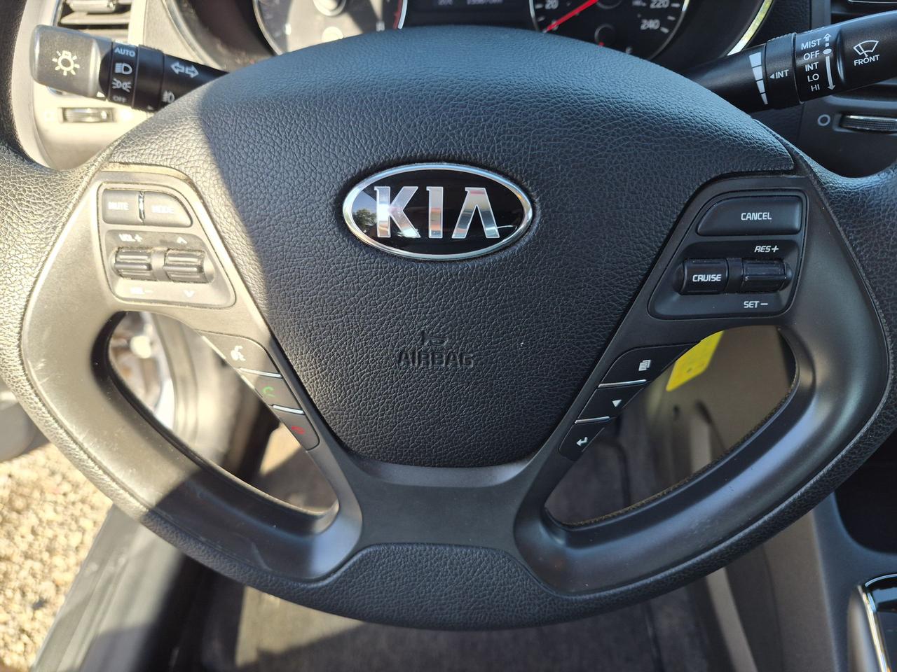 2017 Kia Forte 4DR SDN AUTO LX+ Photo