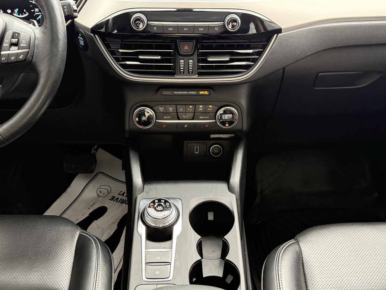 2020 Ford Escape SEL AWD Photo