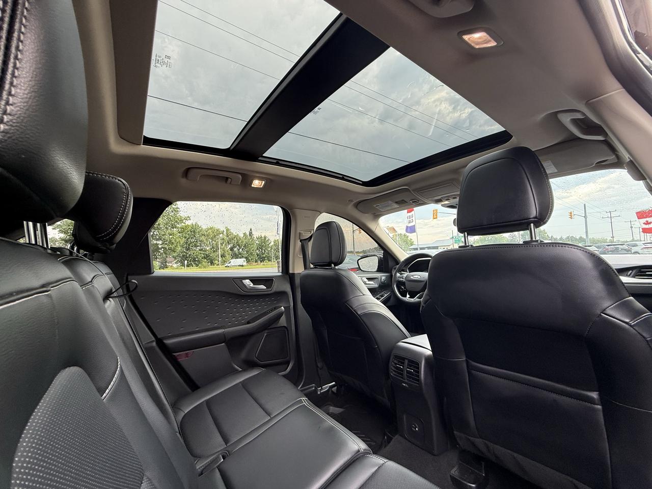 2020 Ford Escape SEL AWD Photo