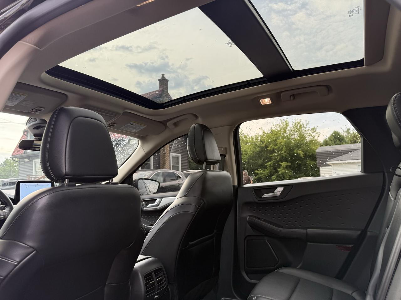2020 Ford Escape SEL AWD Photo