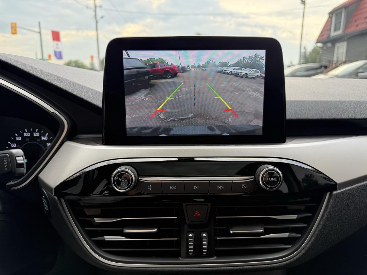 2020 Ford Escape SEL AWD Photo