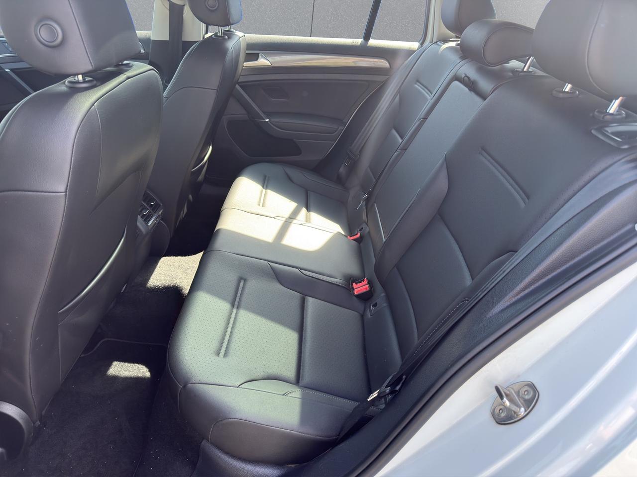 2019 Volkswagen Golf Alltrack HIGHLINE Photo