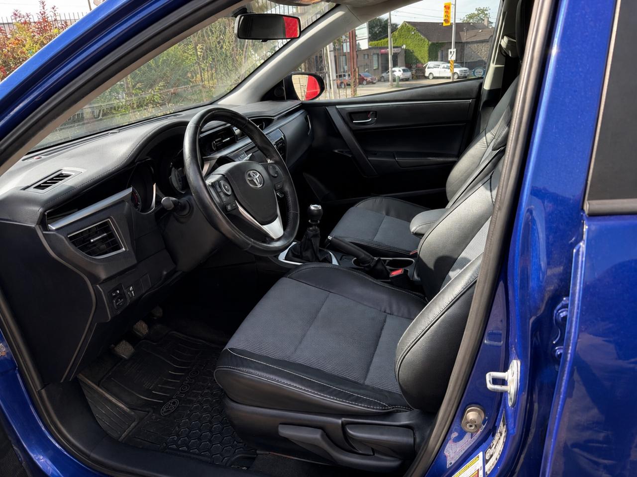 2014 Toyota Corolla CE Photo