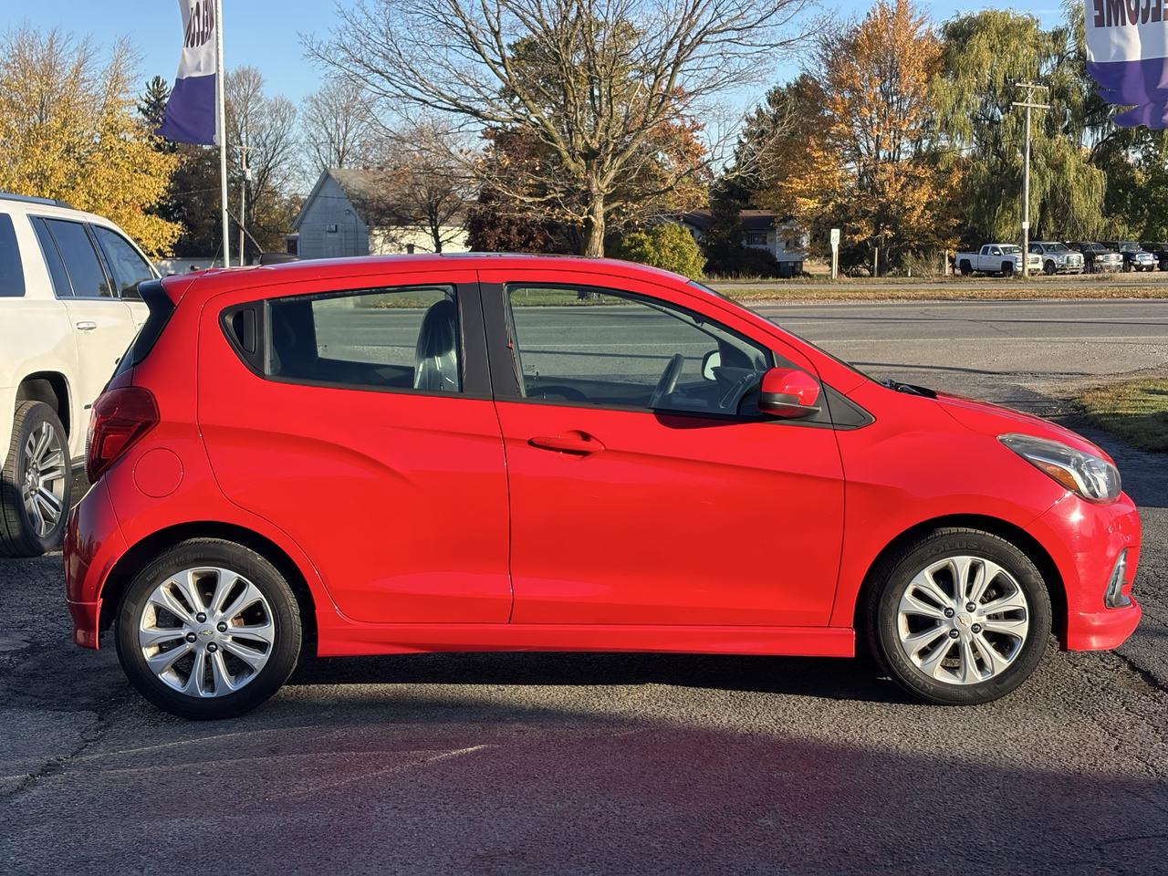 2016 Chevrolet Spark LT Photo5