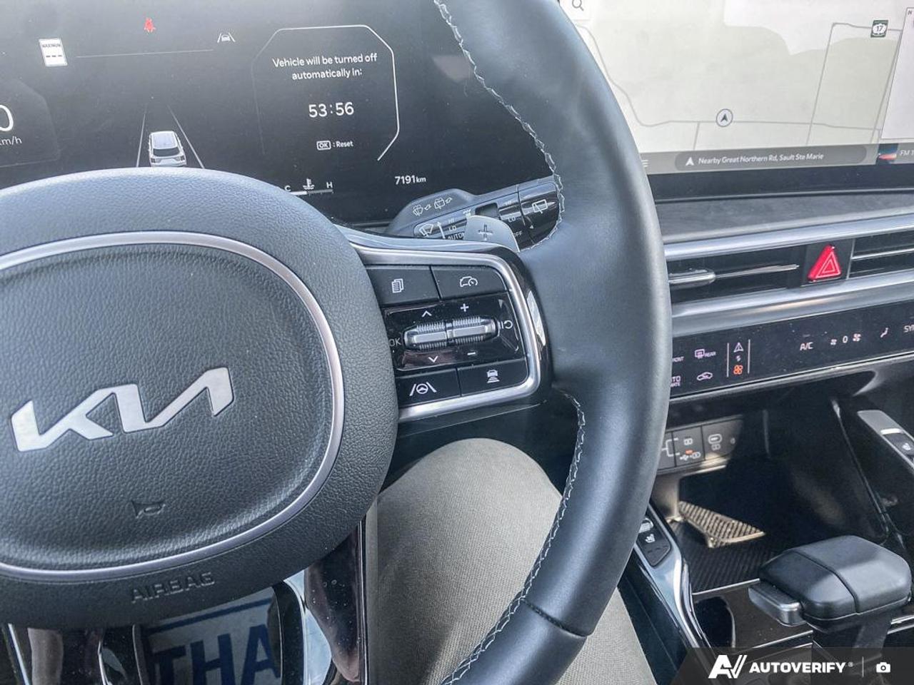 2024 Kia Sorento 2.5T X-Line LIKE NEW | POWER MOONROOF | APPLE CARPLAY Photo