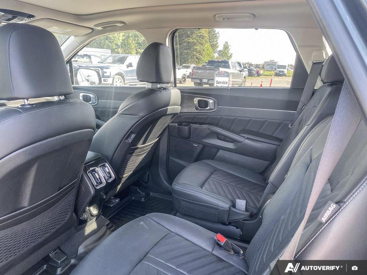 2024 Kia Sorento 2.5T X-Line LIKE NEW | POWER MOONROOF | APPLE CARPLAY Photo