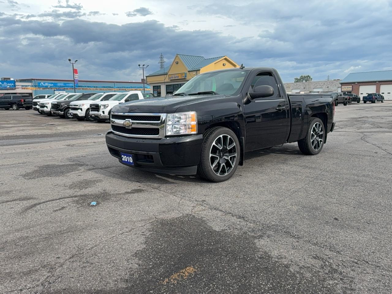 2010 Chevrolet Silverado 1500 LT 2WD Reg Cab 4.8L 8cyl Gas 6'7"Box - Photo #1