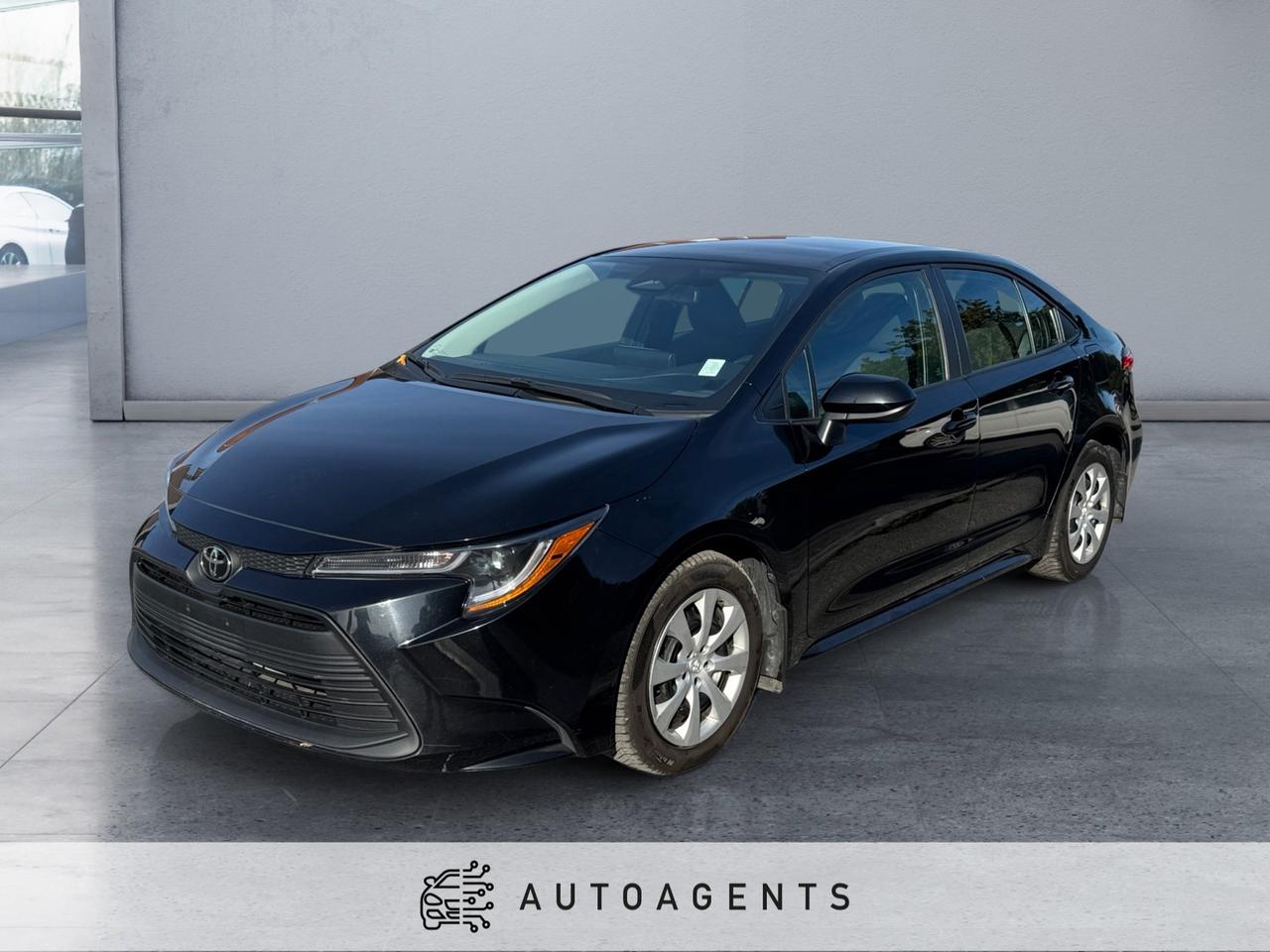2023 Toyota Corolla LE Photo0